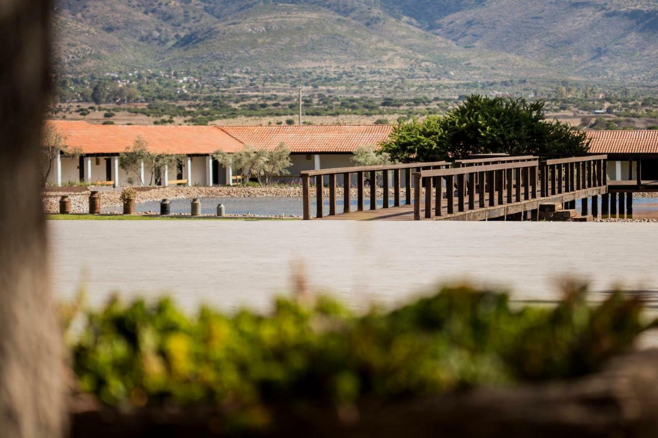 Hacienda Los Picachos Alcocer Exteriör bild